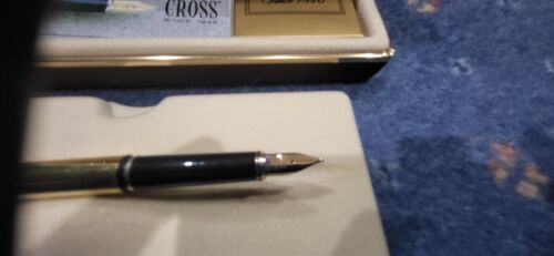 Cross 18kt Rolled Gold Fountain Pen - Picture 4 of 4