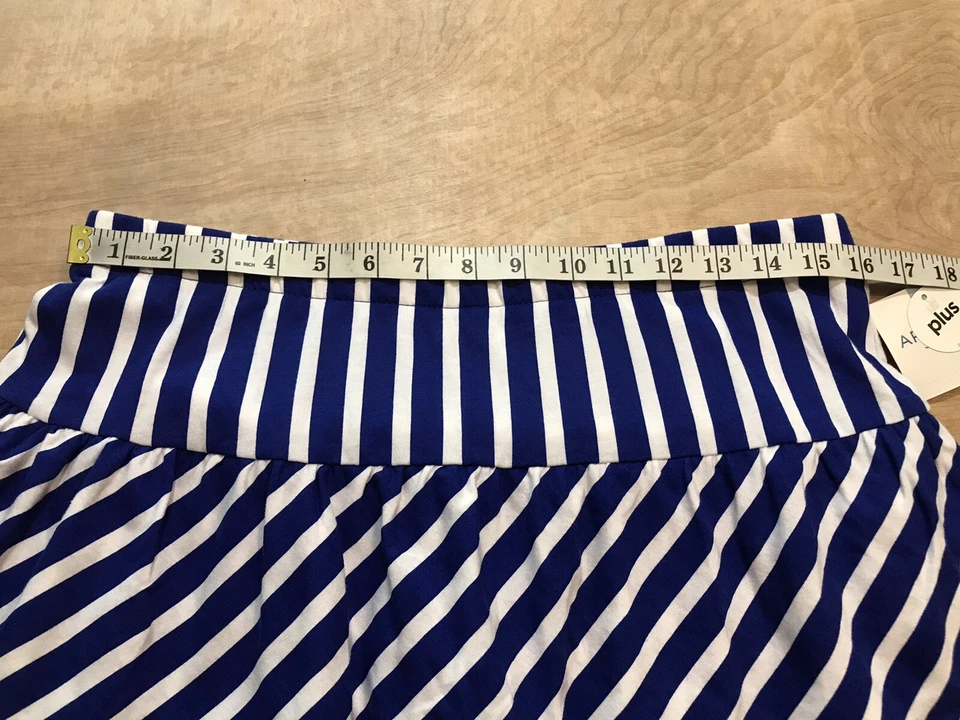 NUEVO CON ETIQUETAS FALDA CON VOLANTES ARIZONA JEAN CO JUNIOR TALLA GRANDE TALLA L 14/16 Plus Azul/Blanco Foto 2 de 4