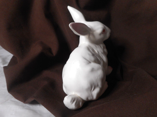 Napcoware Napco Ceramic #C5390 Sitting Rabbit Easter Bunny Figurine Red Eyes 4" - Bild 3 von 10