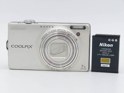 Nikon COOLPIX S6000 Digital Camera Silver with battery Nikon COOLPIX S6000 Digital Camera Silver with battery
