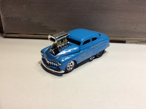 MUSCLE MACHINES 49 MERC COUPE DIE CAST CAR 1/64 SCALE 1949 MERCURY - BLOWN - - Picture 4 of 4