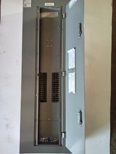 Square D 150 amp 208/120v 3ph 4w Panel MHC56SHRWMD 30 circuit (with breakers)