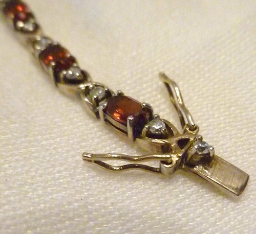 PULSERA TENIS VINTAGE para damas granate y diamantes de imitación tono dorado plata 925 - Imagen 6 de 8