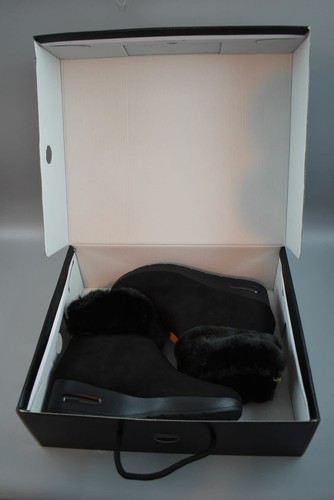 New DKNY ABRI-WEDGE ANKLE B BLACK BOOTS – NIB - Multiple sizes available - Picture 7 of 8