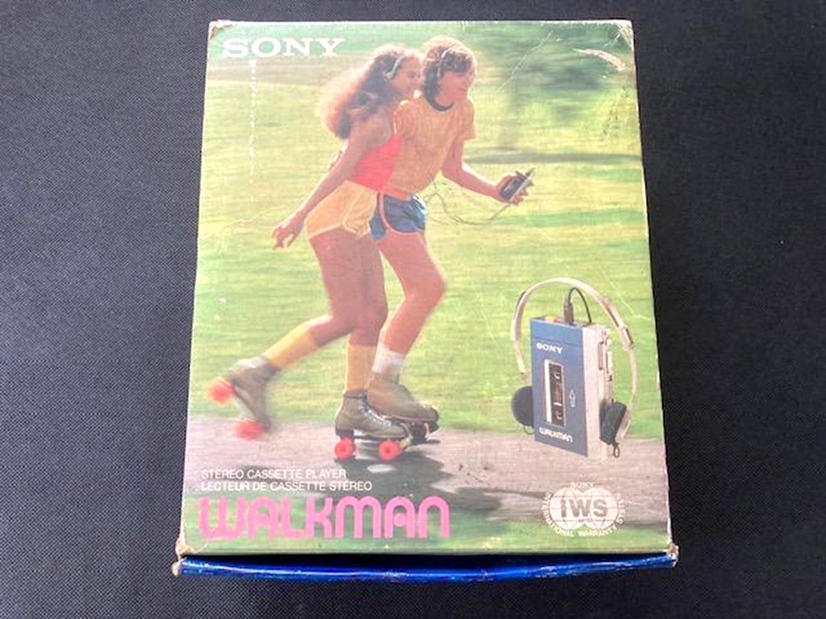 SONY Walkman TPS-L2 Cassette Player Stereo 1st Generation