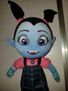muñeca vampirina original