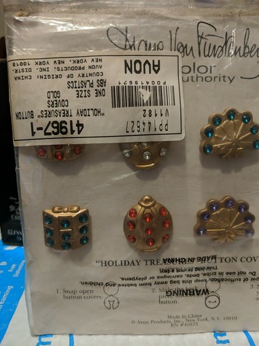 Diane von Furstenberg Avon Holiday Treasures Knopf Abdeckungen Gold Set 8 40875 NEU - Bild 7 von 7