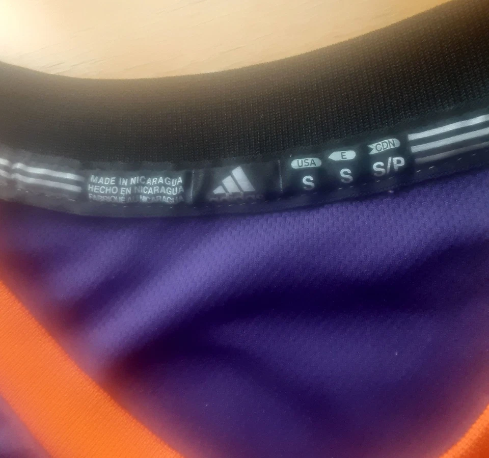 CAMISETA ADIDAS PHOENIX SUNS MARCIN GORTAT PÚRPURA ALT PEQUEÑA Foto 3 de 4