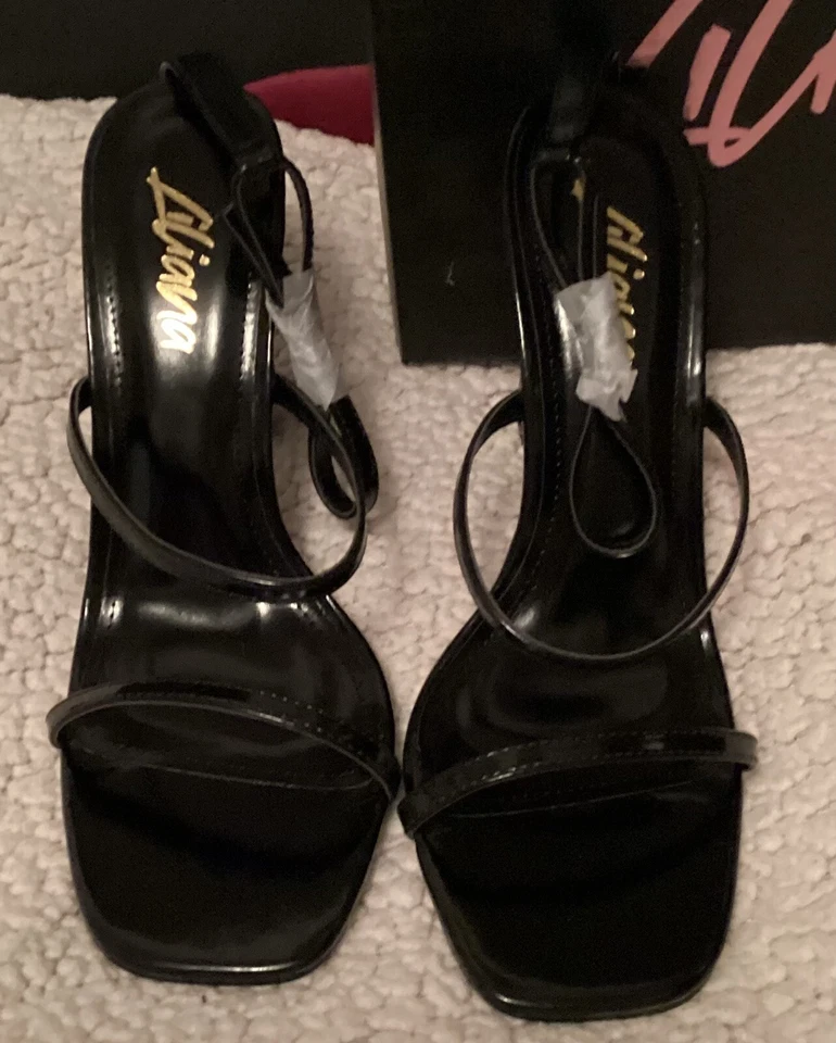 Tacones de tiras con joyas negras Liliana Talla 8 1/2 Foto 3 de 4