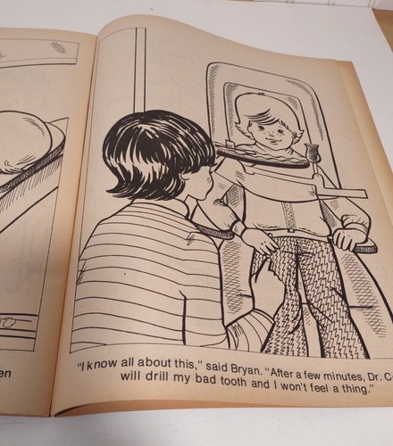 Lot of 3 Playmore 1977 Giant Coloring Books- Old West, The Dentist and Mazes. - Picture 5 of 12