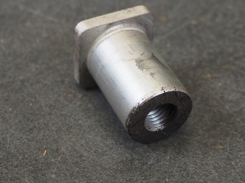 SPACER, CRANKCASE REAR UPPER SUZUKI SV650S 99-02 41941-19F00 18750 - Bild 3 von 4