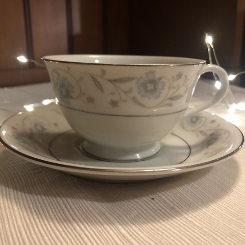Vintage English Garden Japan Teetasse und Untertasse