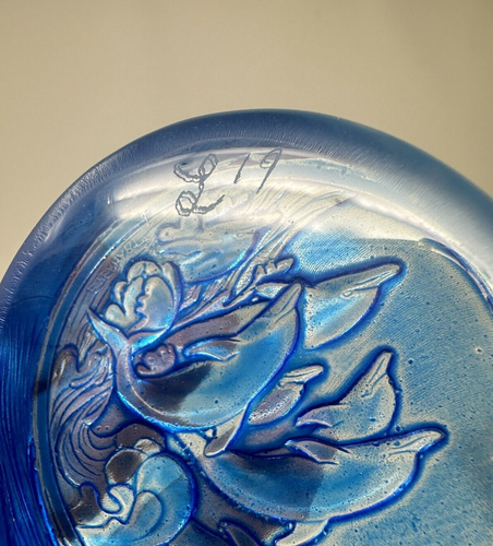 Robin Lehman Cast Art Glass Dolphins Playing In The Waves Blue Paperweight 2.75" - Picture 6 of 10