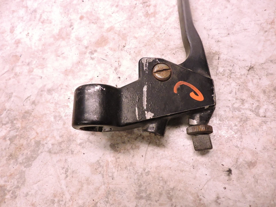 82 Honda CX500TC CX500 TC CX 500 Turbo embrague palanca montaje percha Foto 3 de 3