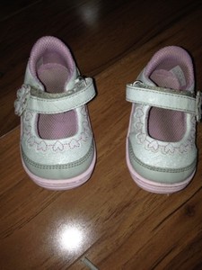 5.5 Striderite Mary jane shoes toddler girl Dark Pink US size 4 5 4.5