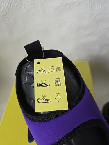 Fly London Sandals Women's Viola & Black Fabric Flat UK 6/EUR 39 New With Box - Picture 11 of 11