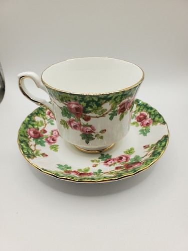 Olde English Garden Royal Stafford Teacup And Saucer B105 - Picture 2 of 7