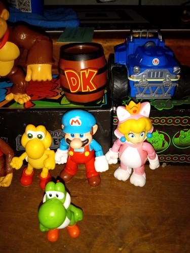 Jakks Pacific Nintendo Super Mario Bros Figures + Donkey Kong,Diddy Kong - Picture 3 of 3