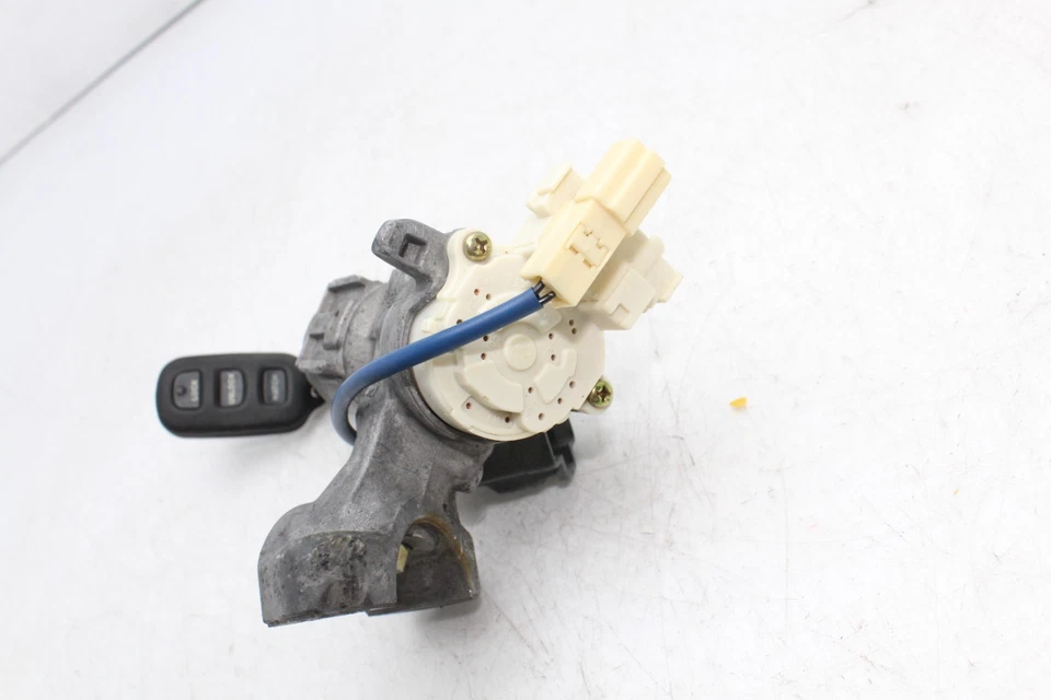 03-08 INTERRUPTOR DE ENCENDIDO Y LLAVE TOYOTA MATRIX XR G033 Foto 4 de 4
