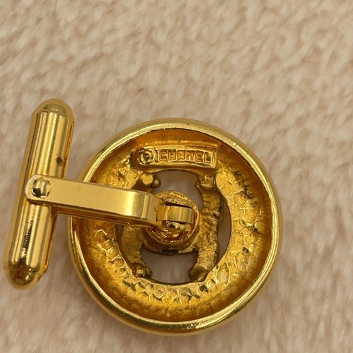 Authentic Chanel COCO Mark Round Gold Cufflinks 14.85grams Comes W/Box SK080258 - Picture 18 of 21