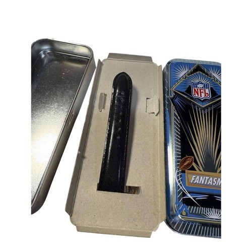 Green Bay Packers Fantasma NFL Quartz Analog Watch – Vintage 1996 With Tin Case - Picture 6 of 8