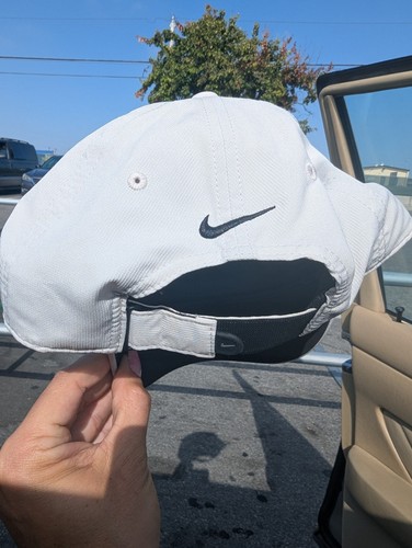 New Nike Golf Cap Adjustable Off White - Picture 5 of 5