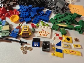 LEGO 3825 SpongeBob SquarePants: Krusty Krab Minifigs Complete