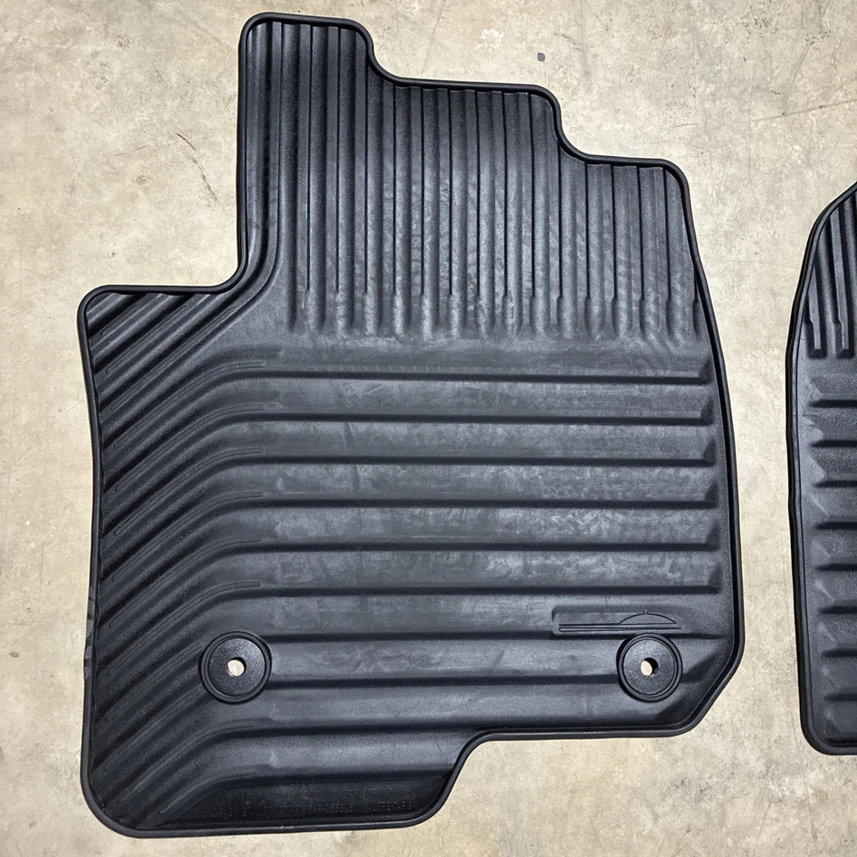 2019-2025 Silverado Sierra Crew Cab OEM GM Black All Weather Floor Mats 4 Pc Set Foto 2 de 4
