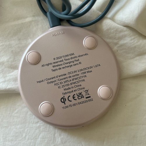 YUMI KIM YUMIKIM FAB FIT FUN WIRELESS CHARGING PAD - Picture 4 of 4