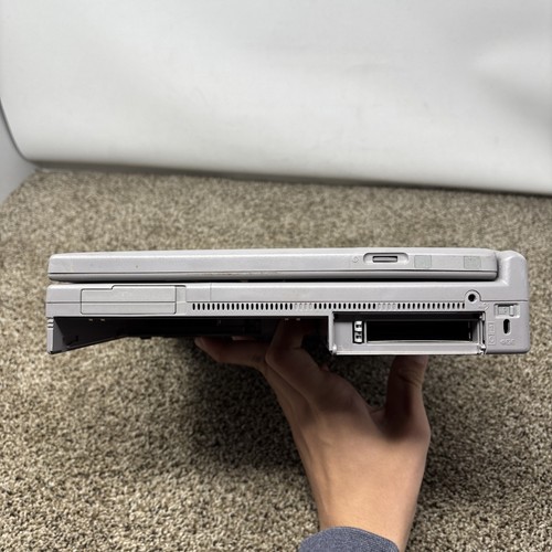 Toshiba Satellite Pro 445CDX  Laptop intel Pentium UNTESTED - Picture 8 of 13