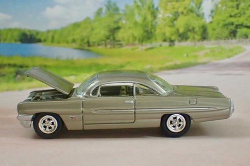 2nd Gen 1961 Pontiac Catalina 389ci Tri-Power V8 Coupe 1/64 Scale Limited Edit K - Bild 3 von 5