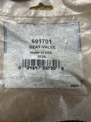 Neu Briggs & Stratton Ventilsitz Teil # 691701 Posten 5348 - Bild 1 von 2