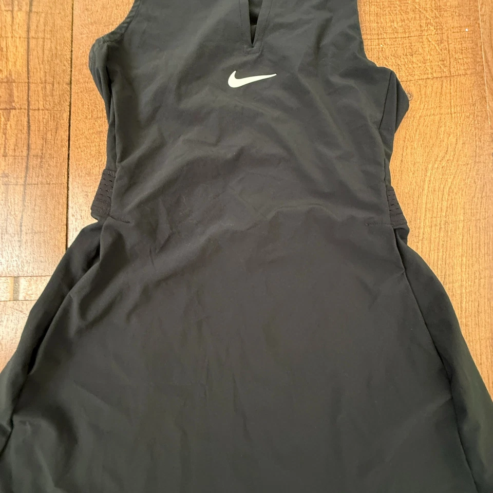 Vestido de tenis Nike Advantage para mujer talla XS negro Dri-FIT atlético para mujer Foto 3 de 4