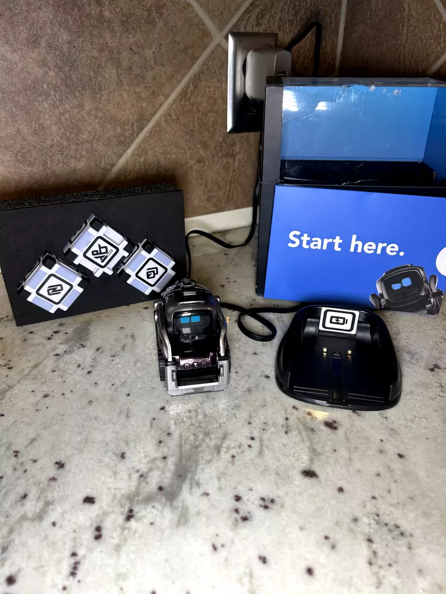 Anki cozmo starter kit collector's best sale edition roboter