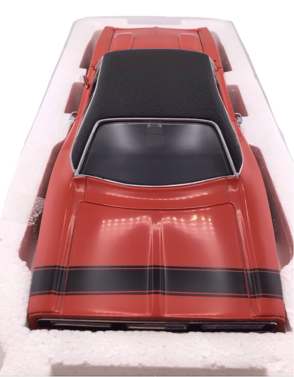 American Muscle Mint 1969 Dodge Coronet R/T 426 Hemi 1:18 American Muscle Mint 1969 Dodge Coronet R/T 426 Hemi 1:18