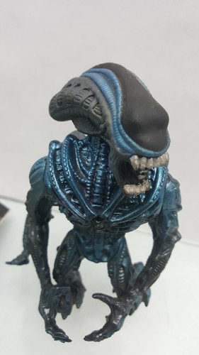 Gorilla Alien with COMIC Kenner Fox 1992 Movie Toy MORE IN STORE Combine Ship - Picture 8 of 12