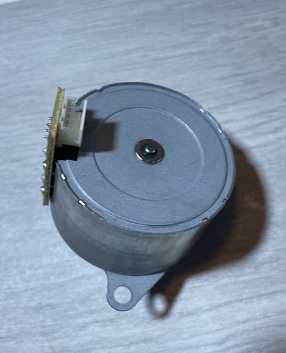 GENUINE HP 1020 Mitsumi Stepping Motor M49SP-2K. #12 - Picture 3 of 4