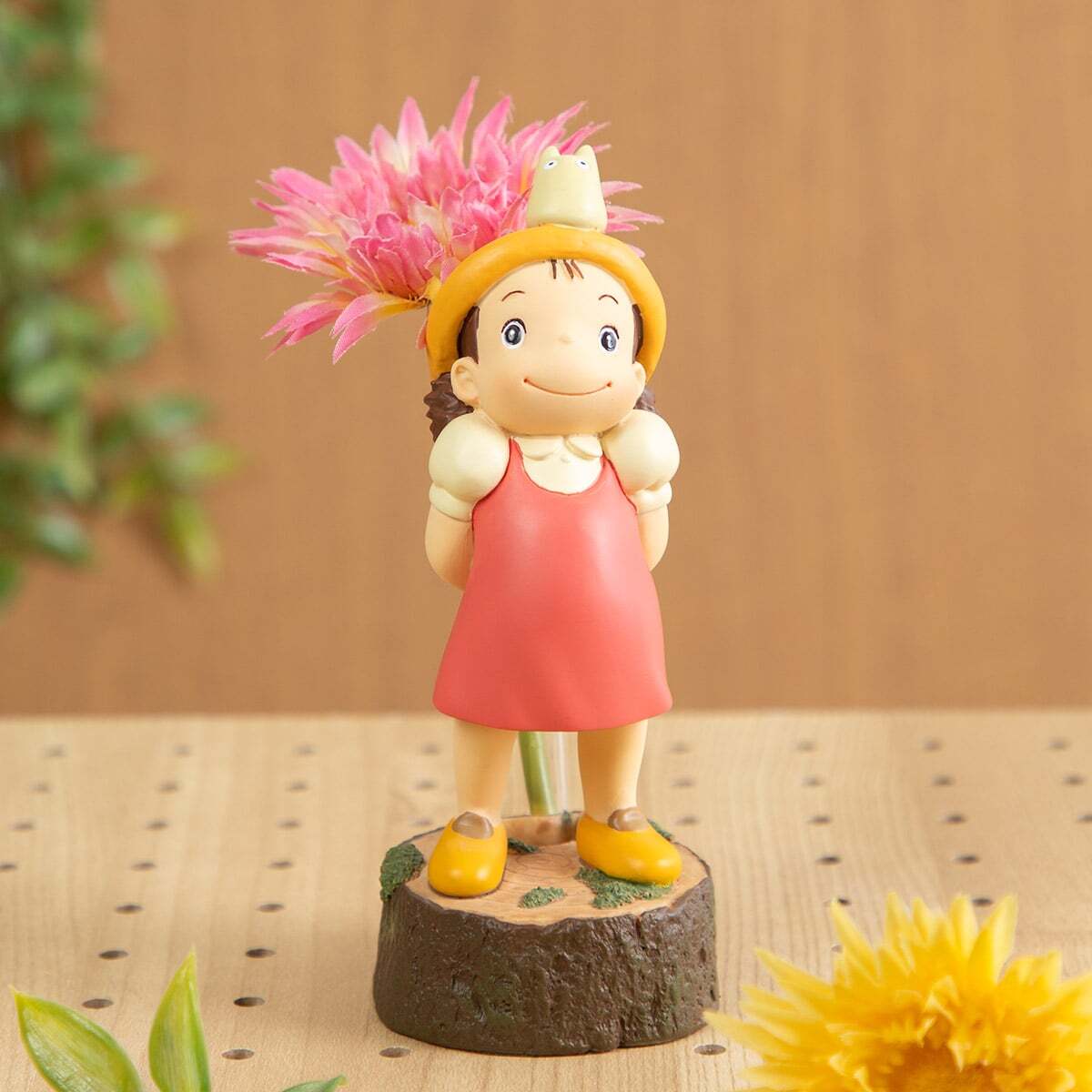 yellow moon dwarf 'totoro' sporeling 114 My Neighbor Totoro