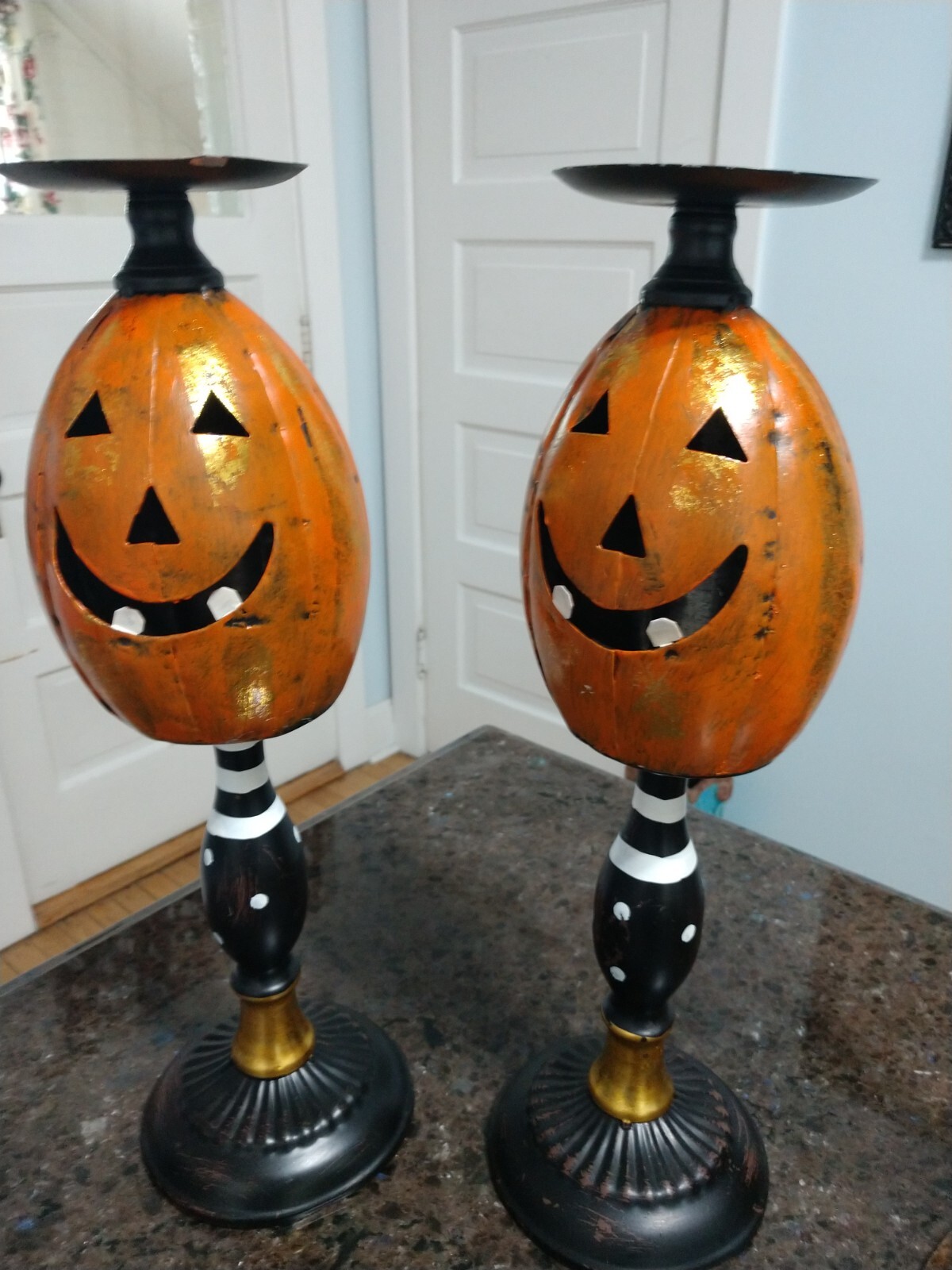 Picture 1 of 6