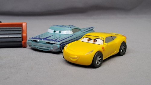 Disney Pixar Cars Film Frank Harvester Original Diecast Spielzeugautos + andere Autos - Bild 4 von 12