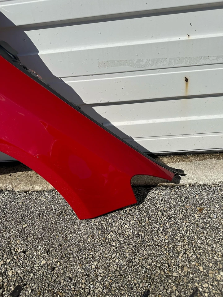 Mercedes CLA250 fender 2014 to 2019 right side red insurance quality assy OEM - Image 3 of 4