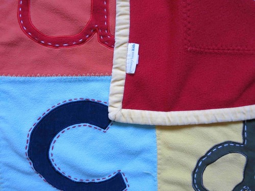 Pottery Barn Kids ABC Blocks Red Blue Fleece Yellow Edge Baby Blanket EUC - Picture 3 of 4