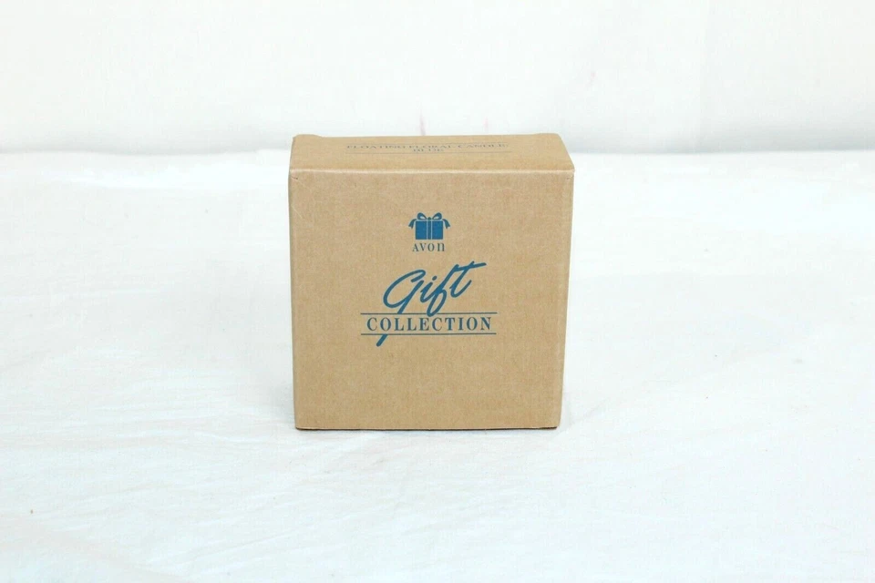 Nuevo en Caja Vela Flotante Avon Azul Floral Flor Margarita Jardín Boda Fiesta Foto 3 de 4