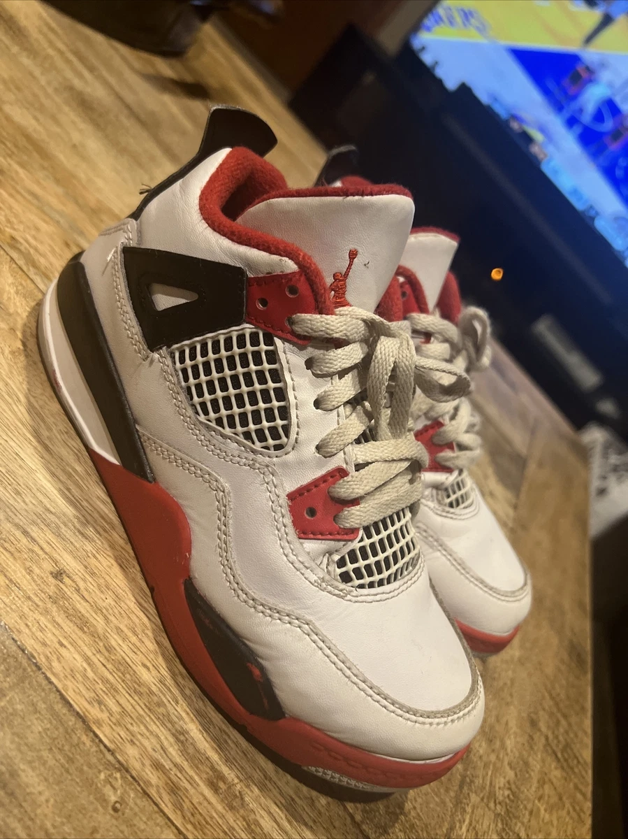 Nike fire hotsell red