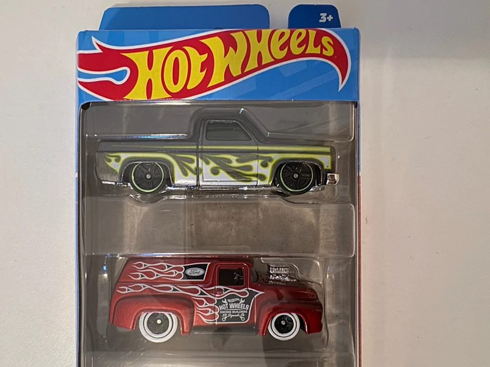 Paquete de 5 Hot Wheels Flames 🔥Nuevo EMBALAJE ORIGINAL HTV47 con 83 Chevy Silverado '56 Ford Foto 4 de 4