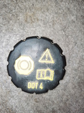 FORD FIESTA MK6 02-08/MONDEO 4/FOCUS MK2/VW TRANSPORTER T4/VOLVO BRAKE FLUID CAP