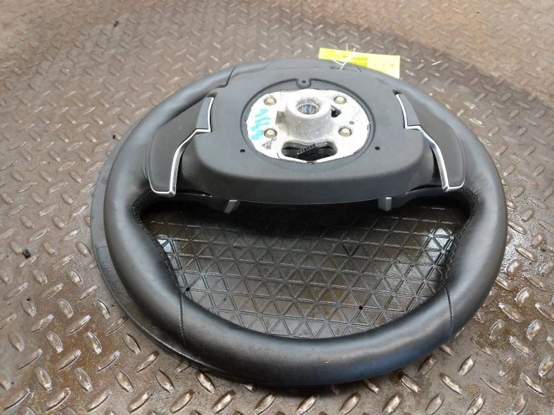 BMW 740I 2017 volante con cambio de paleta Foto 4 de 4