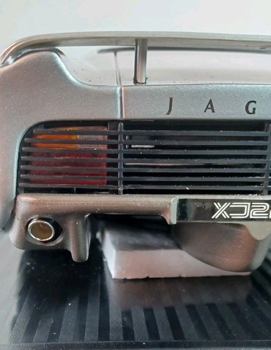 Maisto 1992 Silver Jaguar XJ220 On Display Silver 1992 ~ 1:12 Die Cast w/Box - Picture 8 of 24