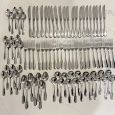 Ridgecrest by Oneida Stainless Lot of 86 Pieces Flatware 18/8 Silver Holiday