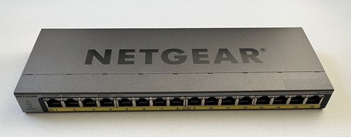 NETGEAR GS116LP 16-Port PoE/PoE+ Gigabit Ethernet Switch + Power Adapter